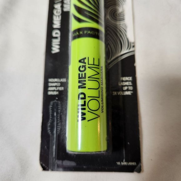 Max Factor Wild Mega Volume Mascara Black - Picture 2 of 4